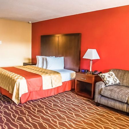 Rosewood Inn & Suites ローズバーグ エクステリア 写真