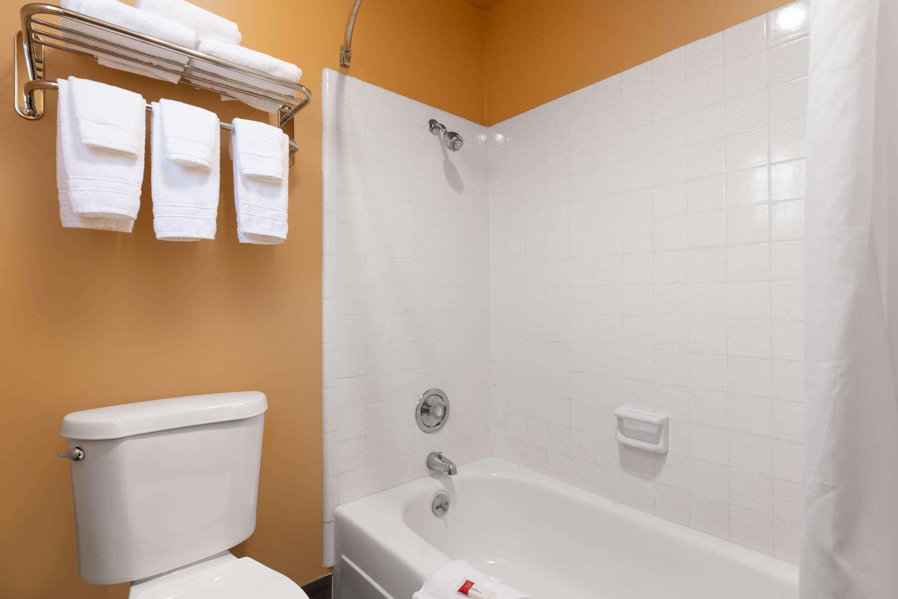Rosewood Inn & Suites ローズバーグ エクステリア 写真