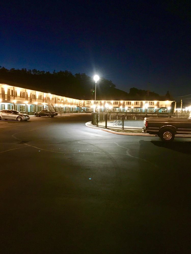 Rosewood Inn & Suites ローズバーグ エクステリア 写真