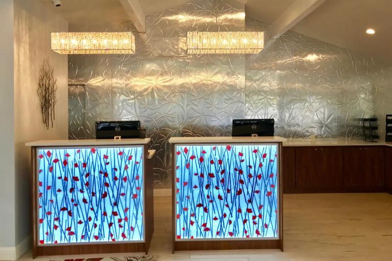 Rosewood Inn & Suites ローズバーグ エクステリア 写真