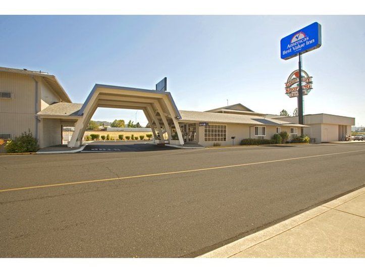 Rosewood Inn & Suites ローズバーグ エクステリア 写真