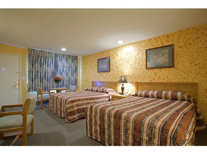 Rosewood Inn & Suites ローズバーグ エクステリア 写真