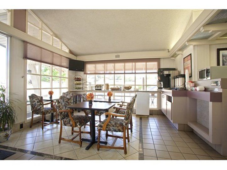 Rosewood Inn & Suites ローズバーグ エクステリア 写真